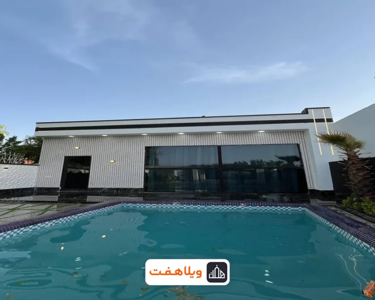 نمای ورودی ویلای آران
